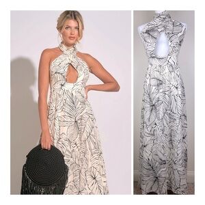 Elan | Beachy Romantic Cut Out Criss Cross Halter Maxi Dress Cream & Black | M